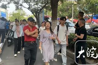 科尔怒喷：当下的规则不让人防守 全是骗哨子 这太恶心了！